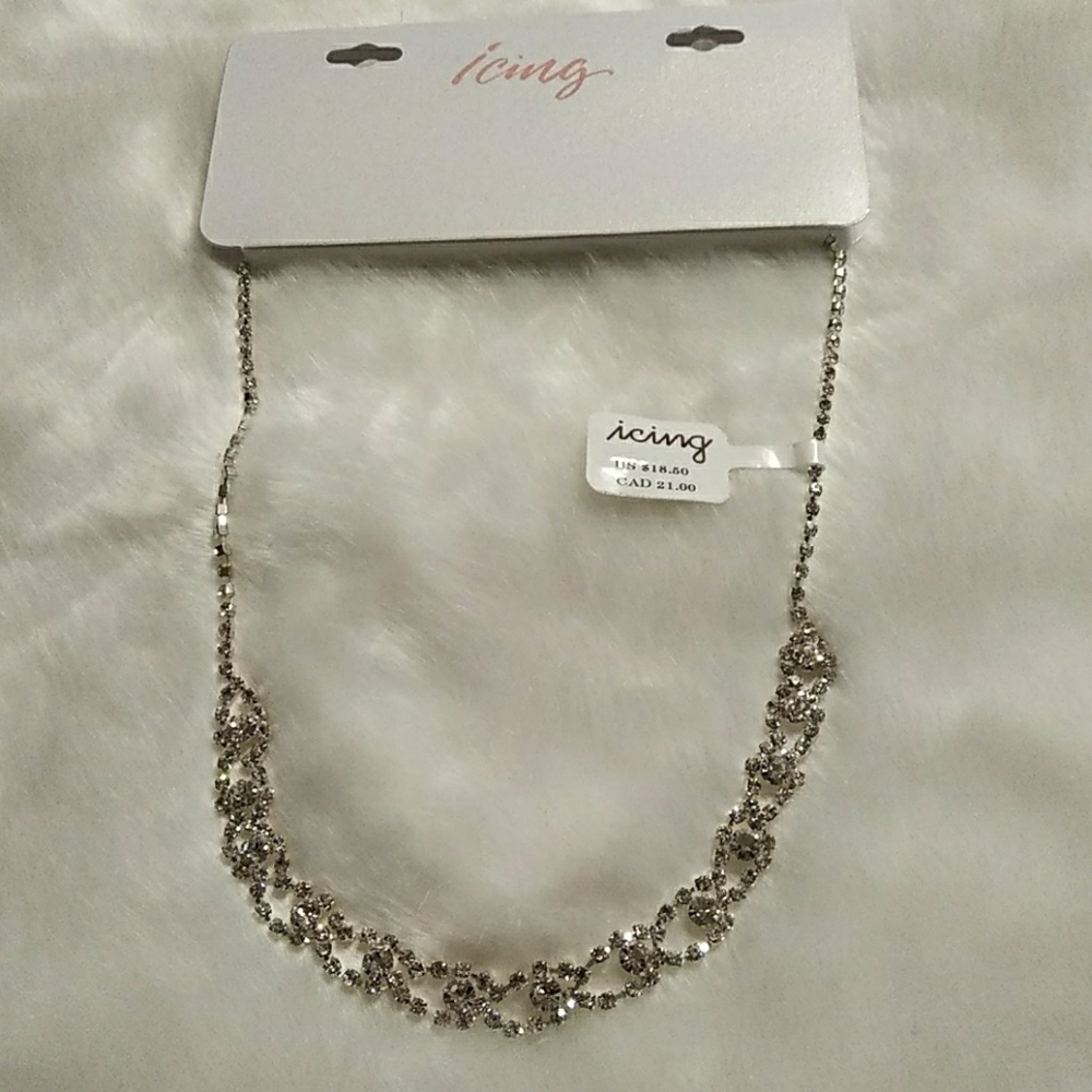 Claire's necklace